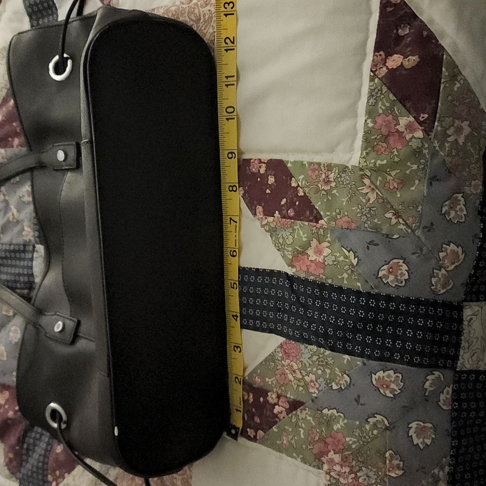 Black CK tote with magnetic closure and side drawstrings - Picture 6 of 6